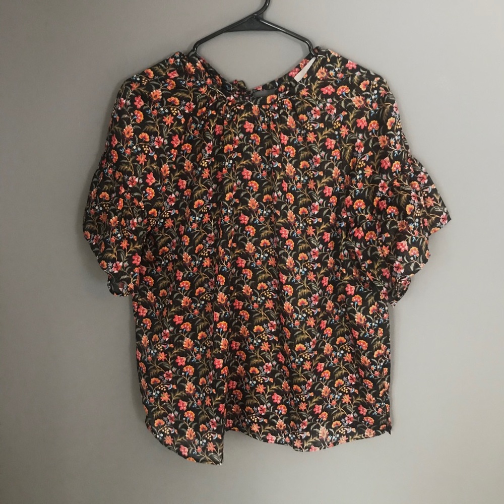 Loft rayon tie back floral blouse Like New